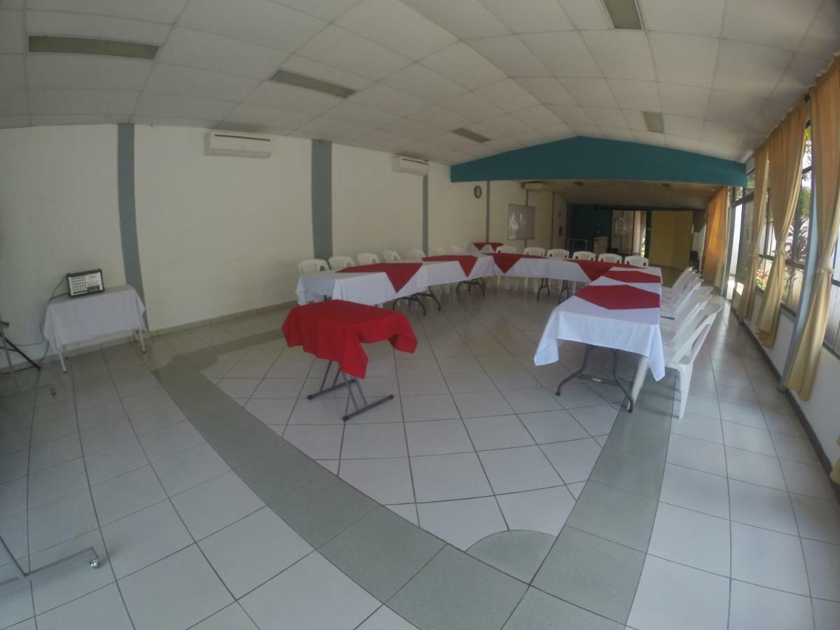 El Torogoz Hotel 2*